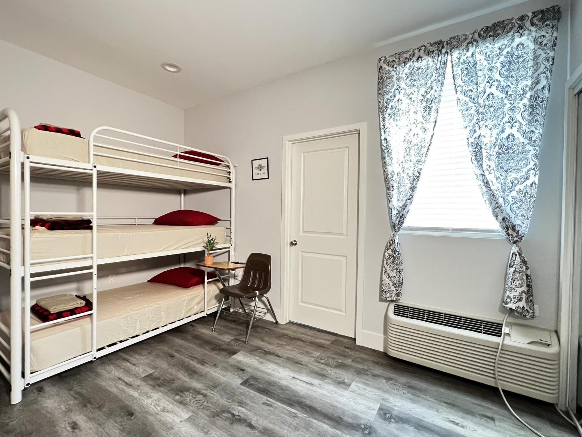 Fruit Hostel Лос Анджелис Екстериор снимка